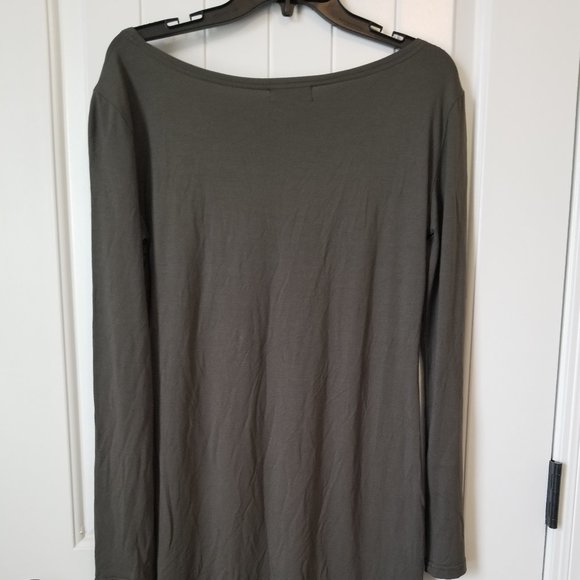 Piko Dress - Picture 3 of 3